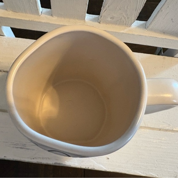 White Ceramic Mug with 'Good Egg' Design - Picture 4 of 4